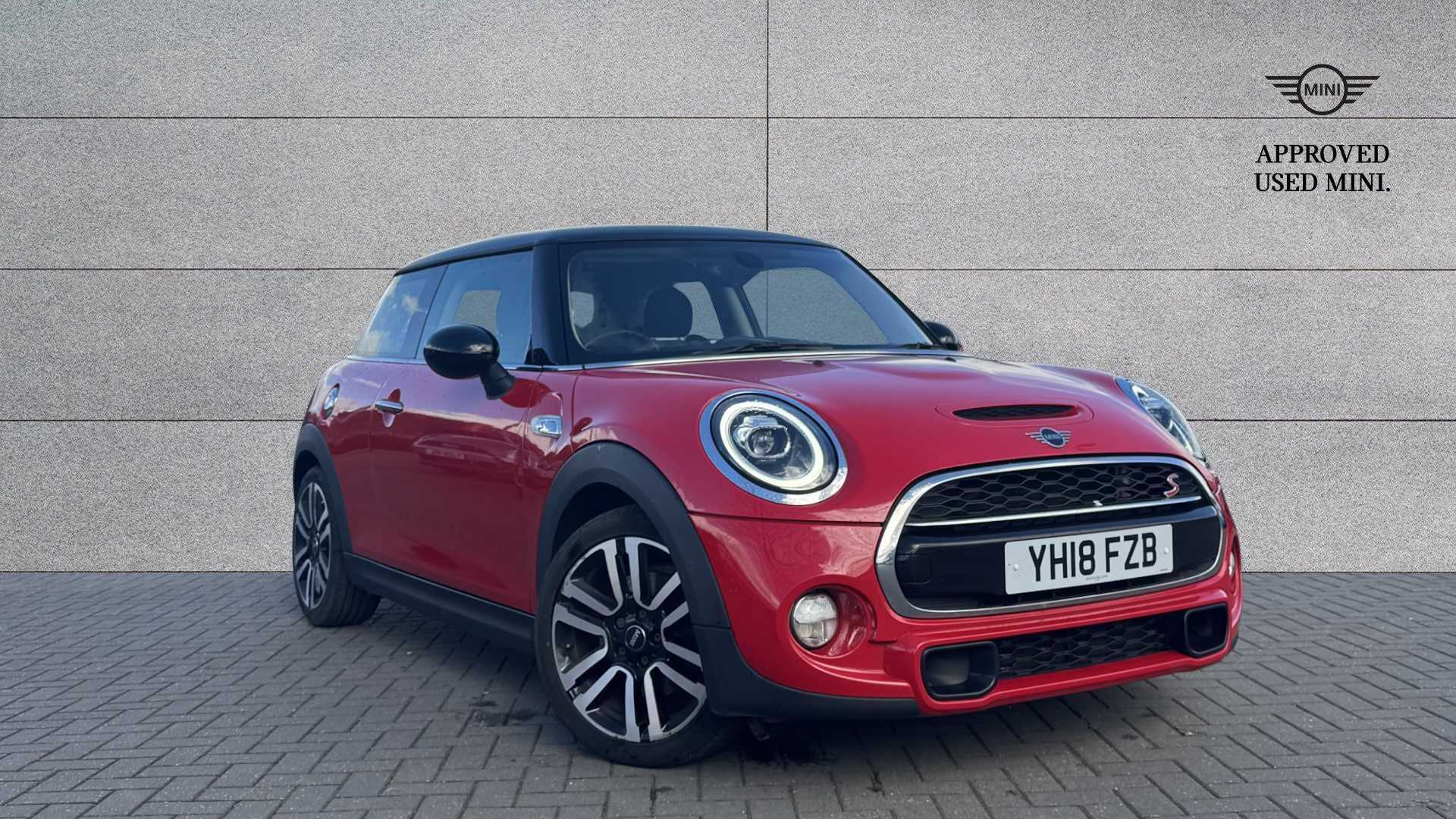 Main listing image - MINI Hatchback