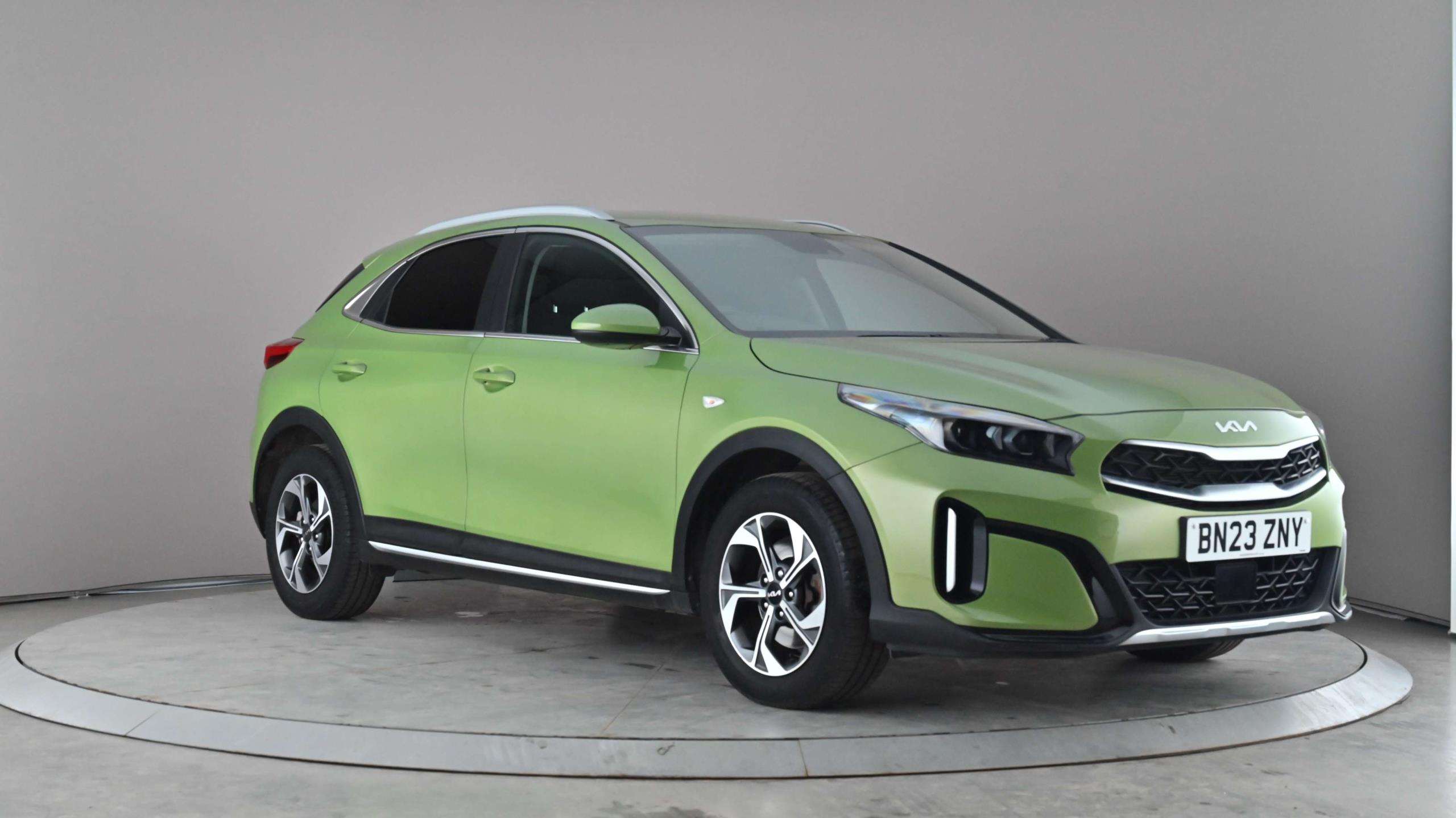 Main listing image - Kia XCeed