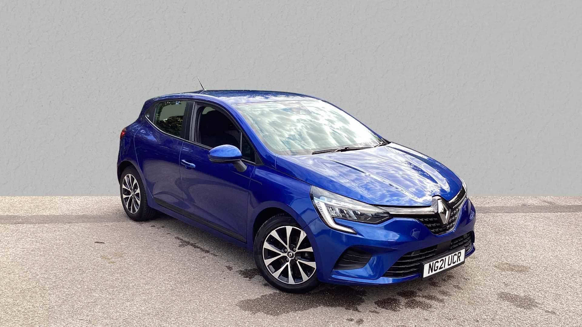 Main listing image - Renault Clio