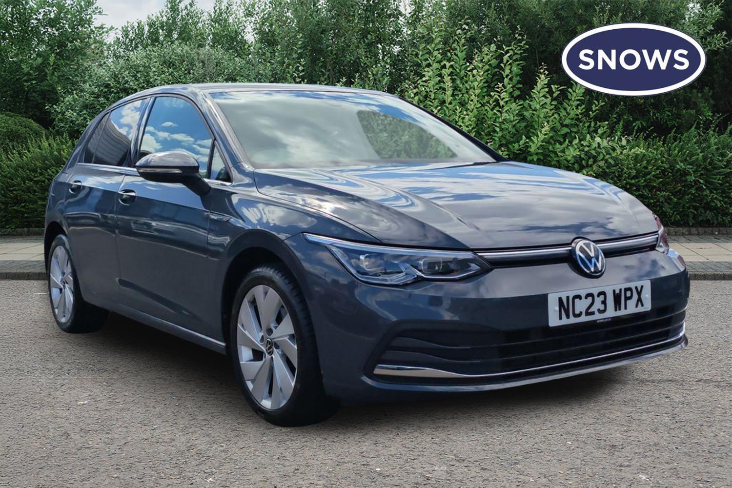 Main listing image - Volkswagen Golf