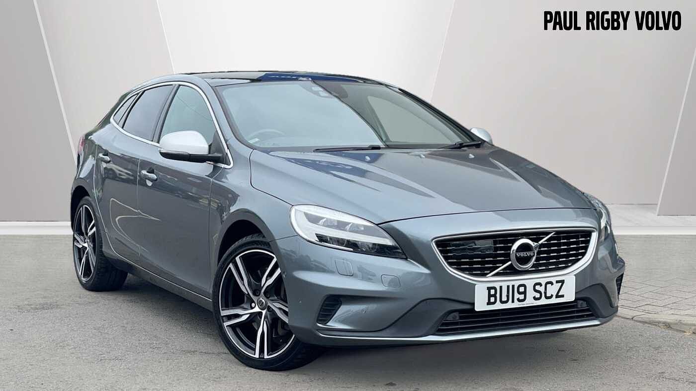 Main listing image - Volvo V40