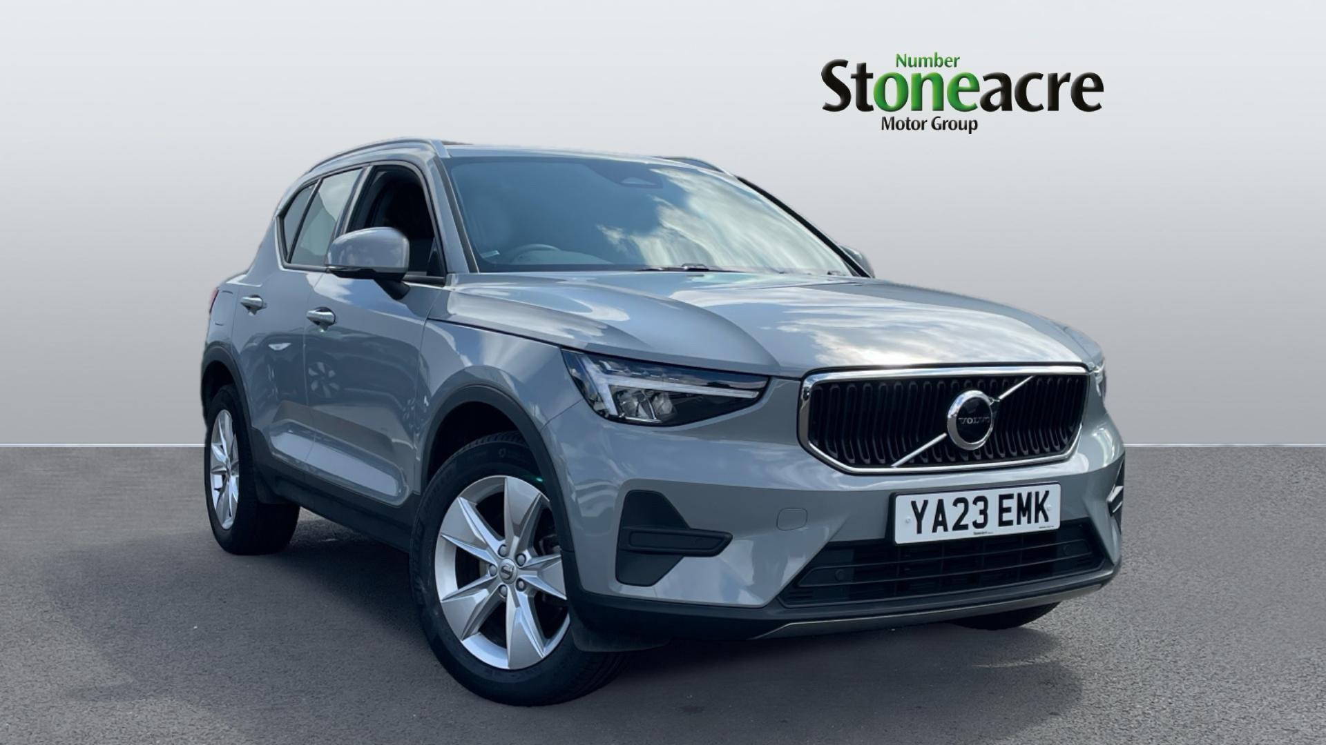 Main listing image - Volvo XC40
