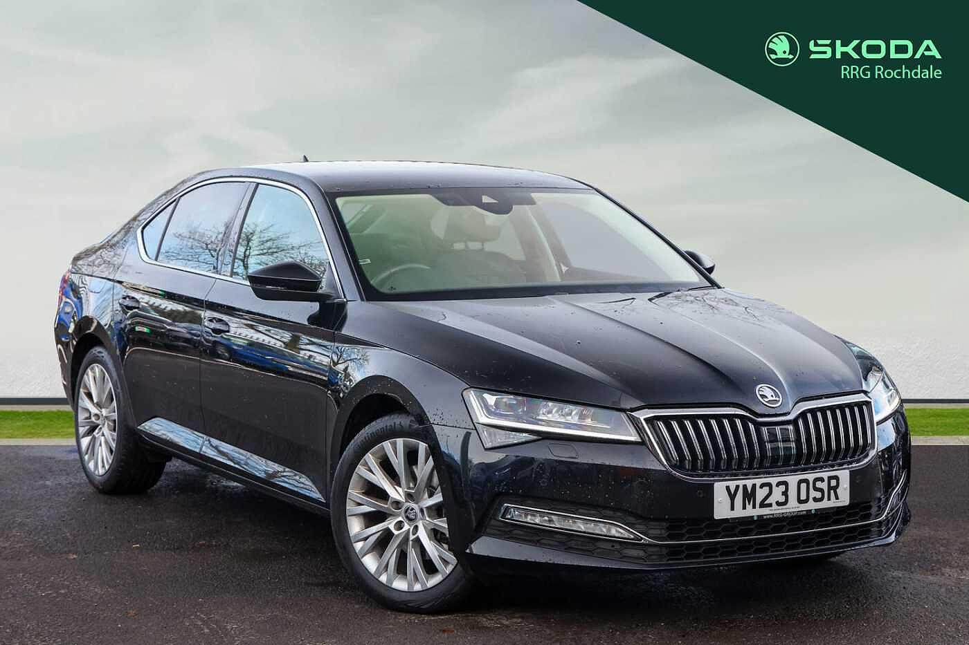 Main listing image - Skoda Superb