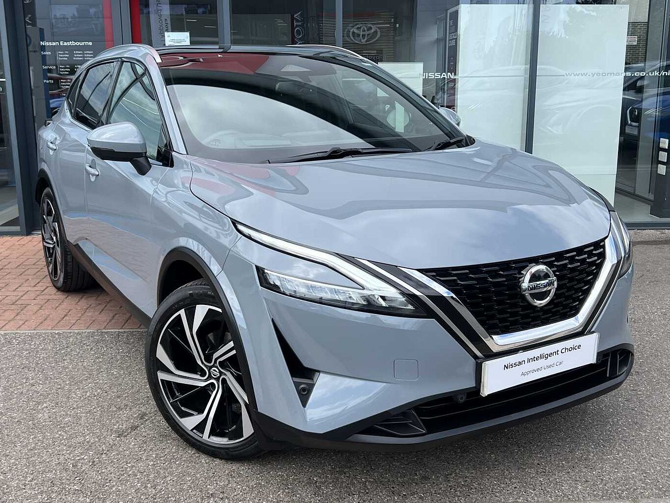 Main listing image - Nissan Qashqai