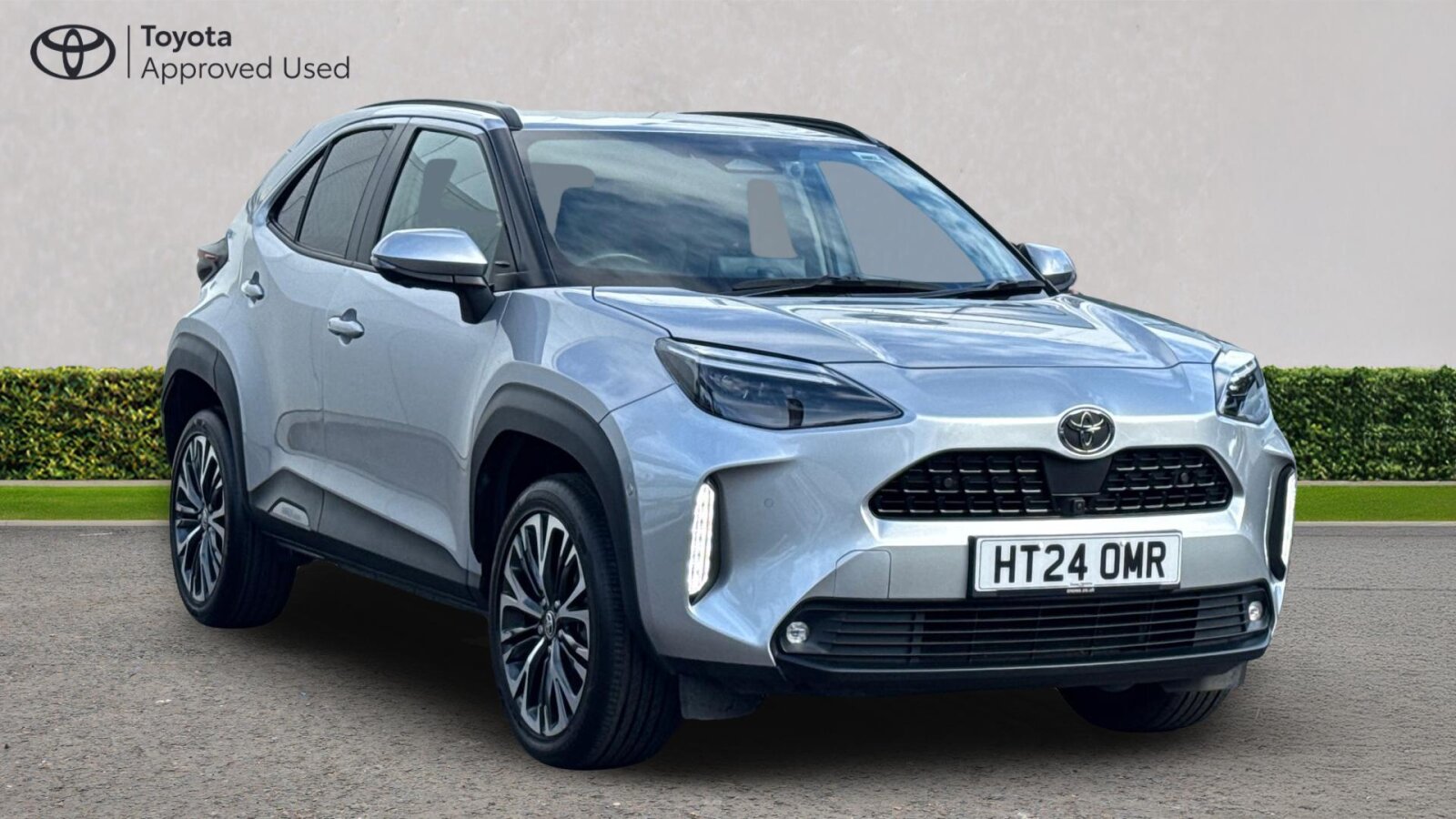 Main listing image - Toyota Yaris Cross
