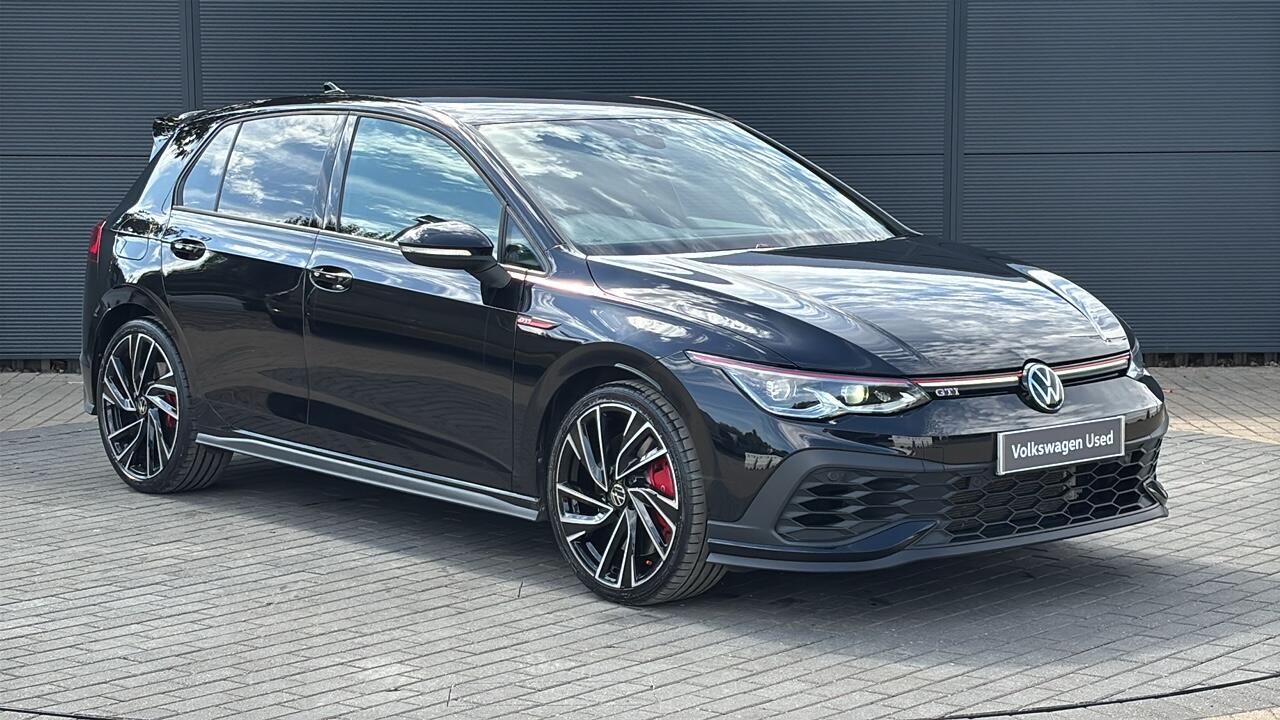 Main listing image - Volkswagen Golf