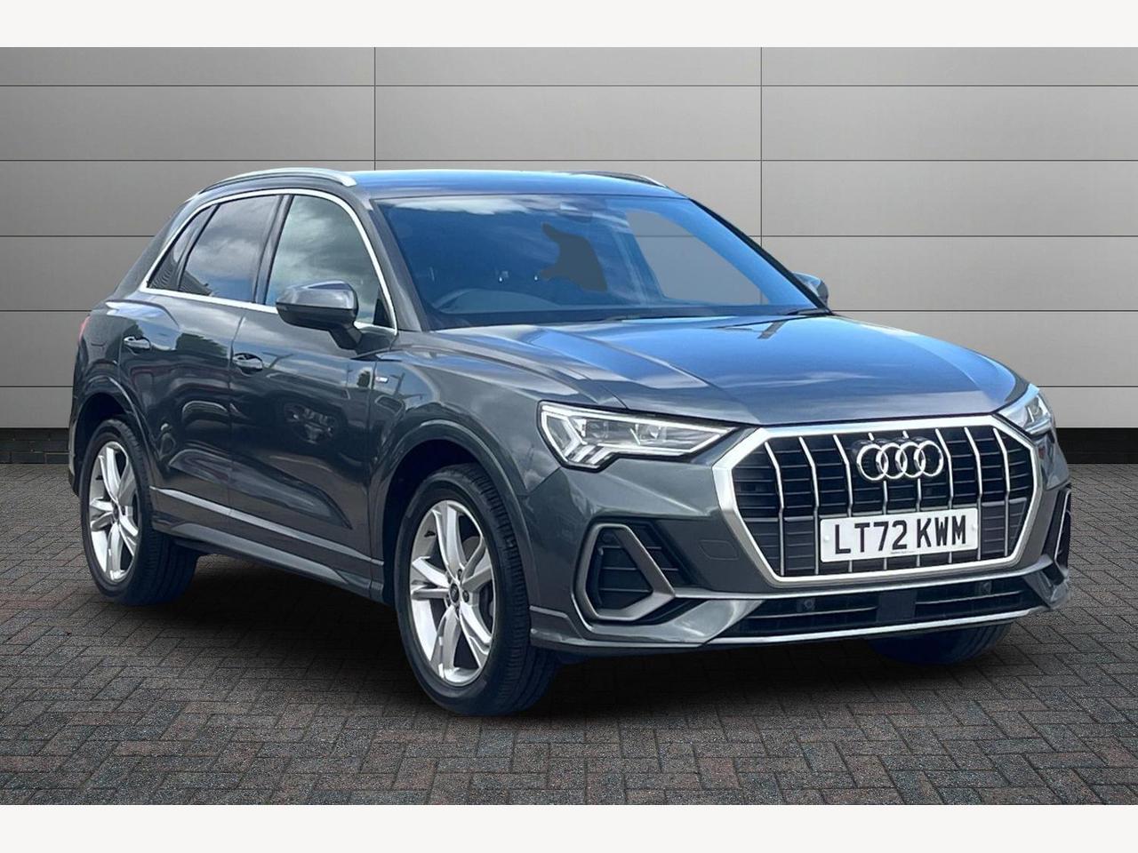 Main listing image - Audi Q3