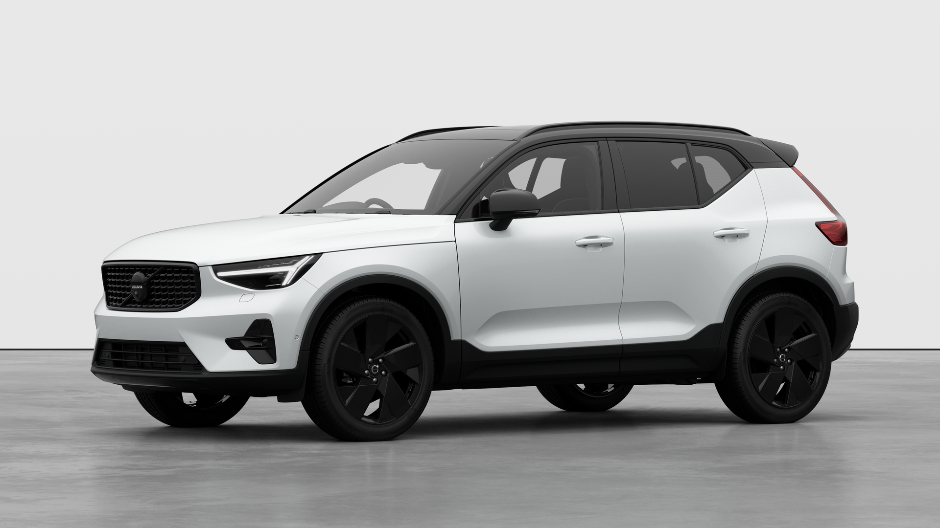 Main listing image - Volvo XC40