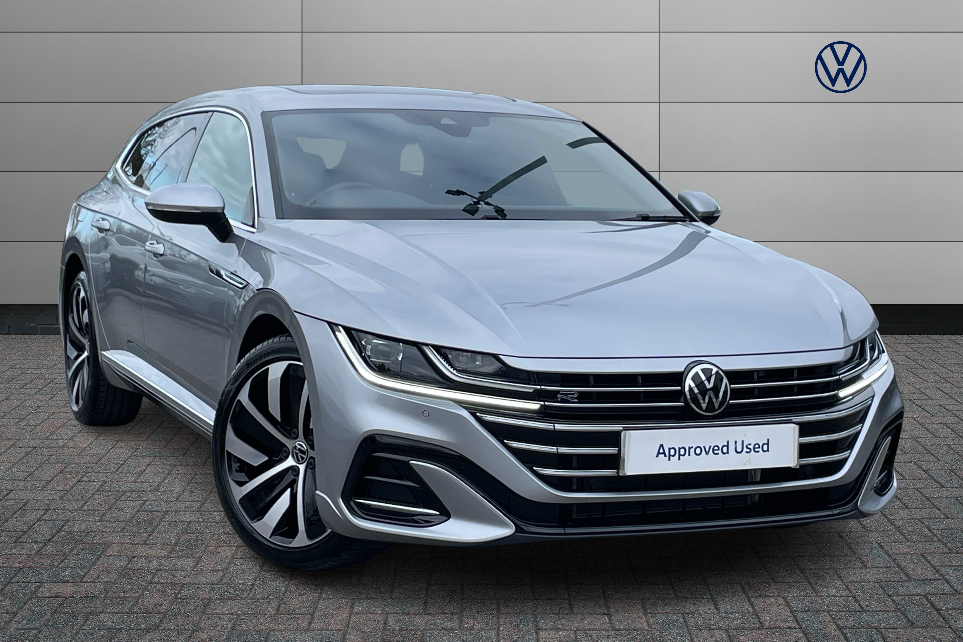 Main listing image - Volkswagen Arteon Shooting Brake