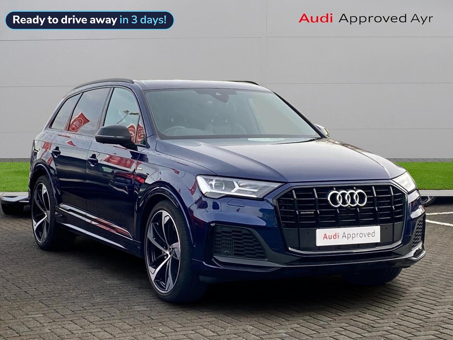 Main listing image - Audi Q7