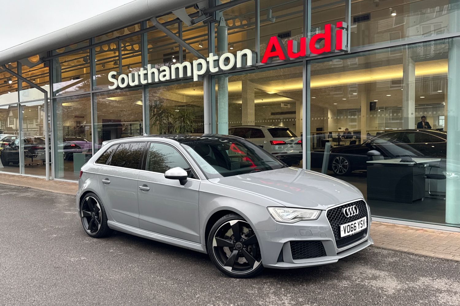 Main listing image - Audi RS3