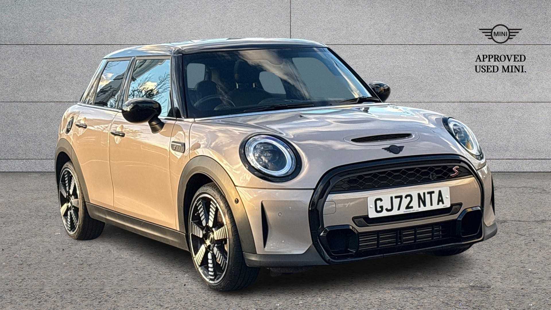 Main listing image - MINI Hatchback 5dr