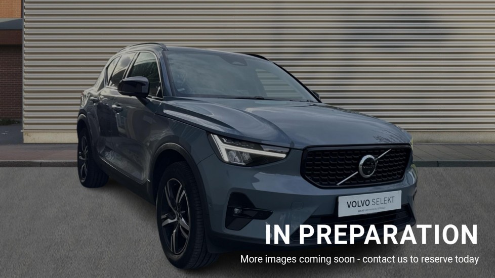 Main listing image - Volvo XC40