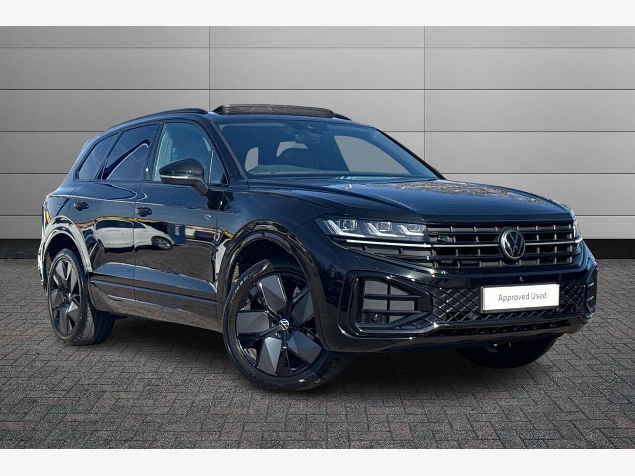 Main listing image - Volkswagen Touareg