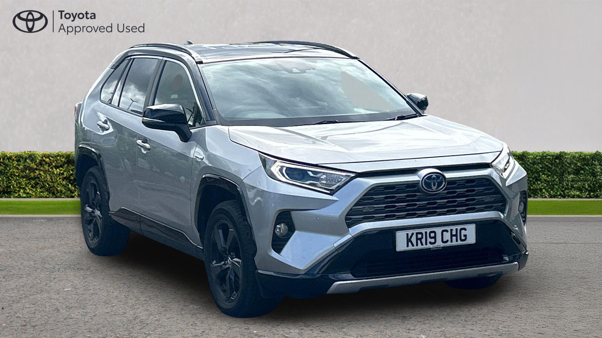 Main listing image - Toyota RAV4