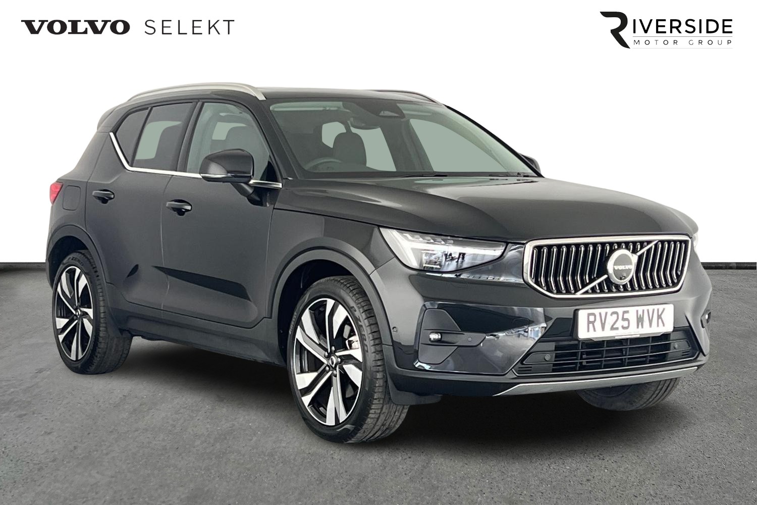 Main listing image - Volvo XC40