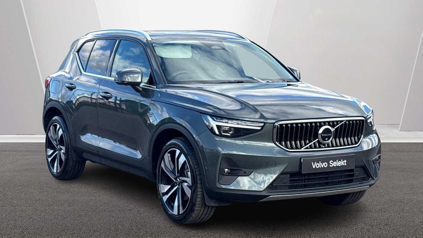 Main listing image - Volvo XC40