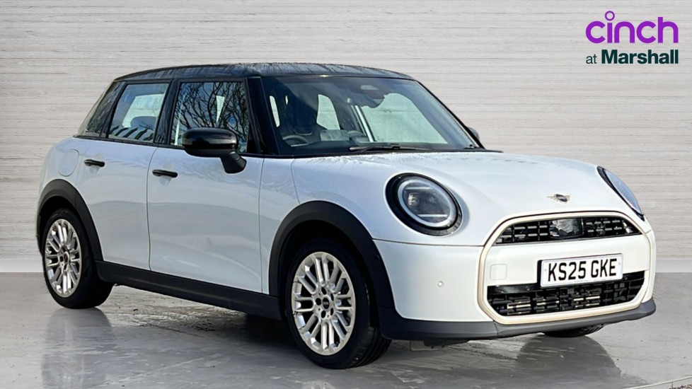 Main listing image - MINI Hatchback 5dr