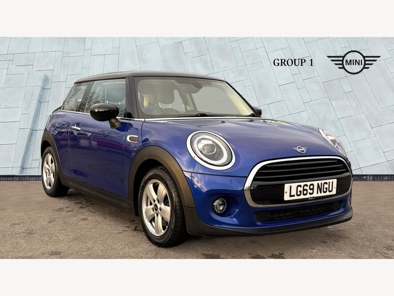 Main listing image - MINI Hatchback