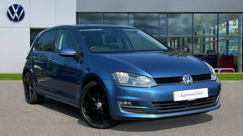 Main listing image - Volkswagen Golf