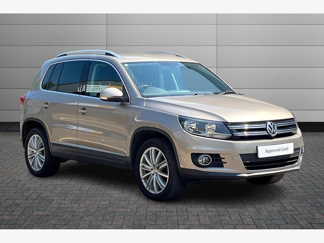 Main listing image - Volkswagen Tiguan