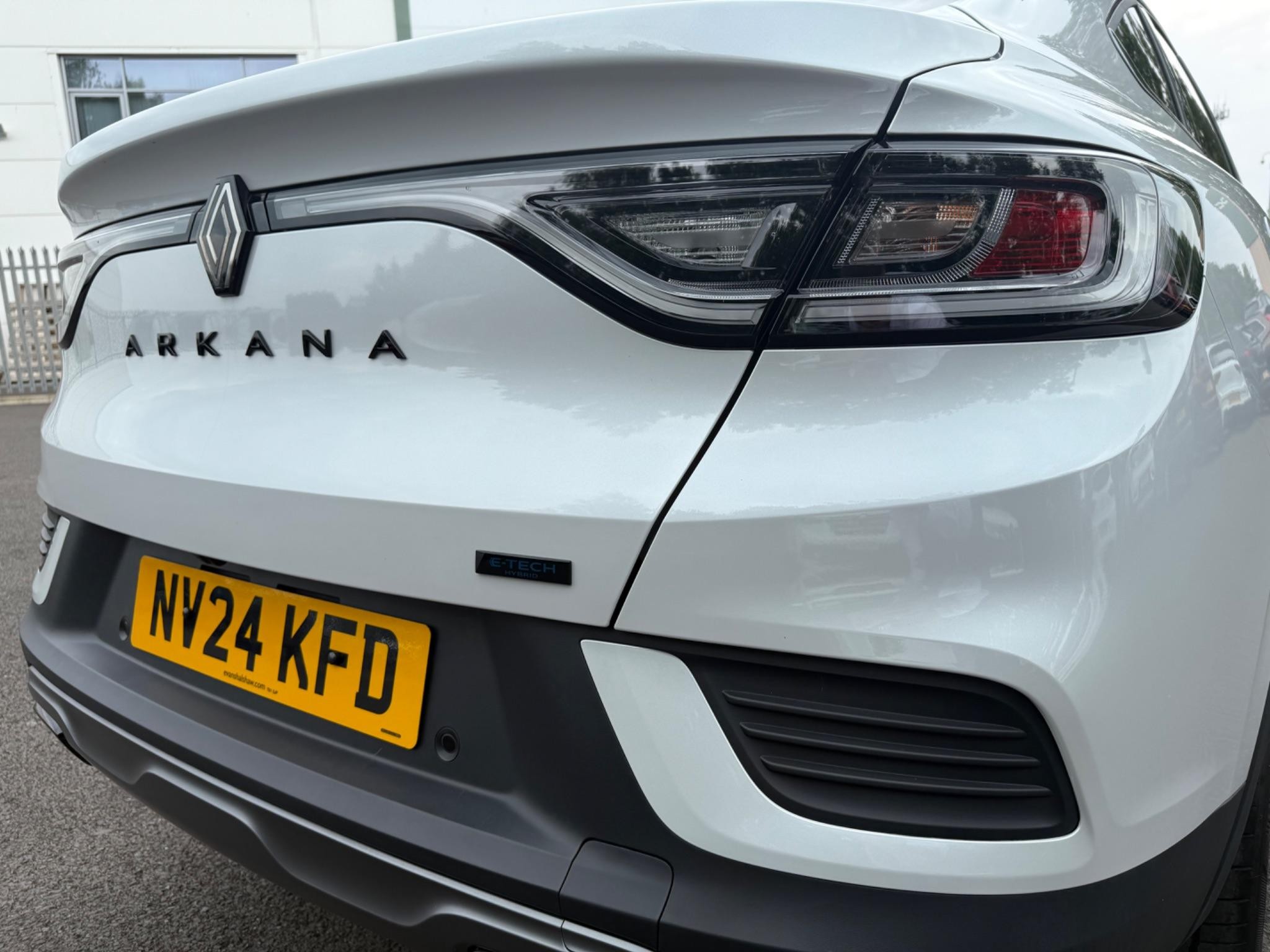 Main listing image - Renault Arkana