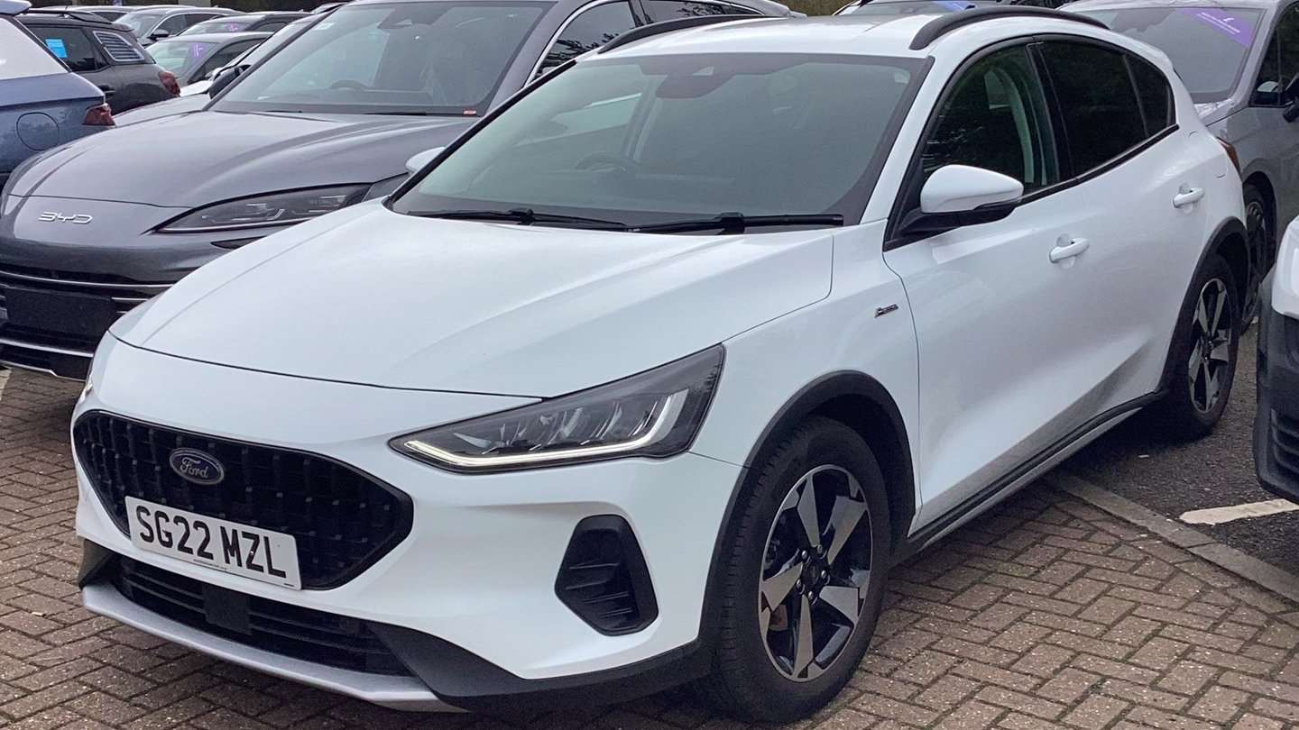 Main listing image - Ford Focus Active