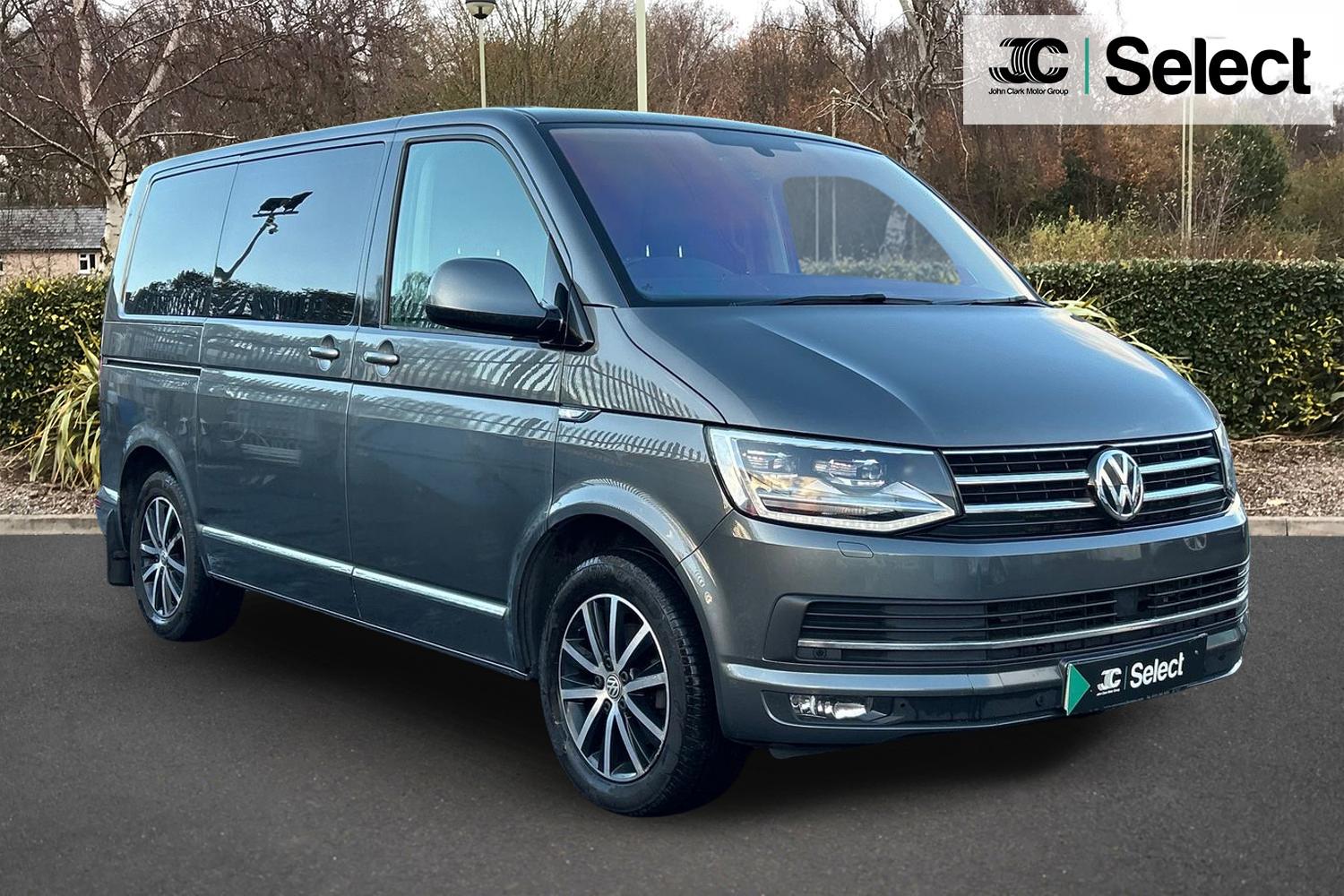 Main listing image - Volkswagen Caravelle