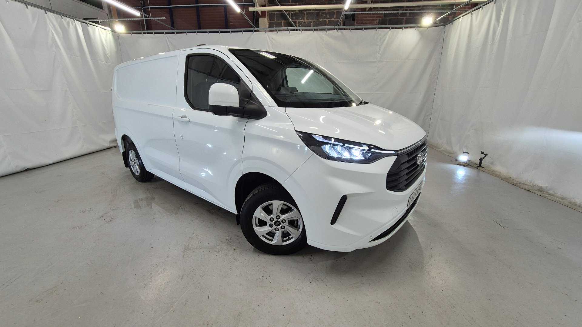 Main listing image - Ford Transit Custom