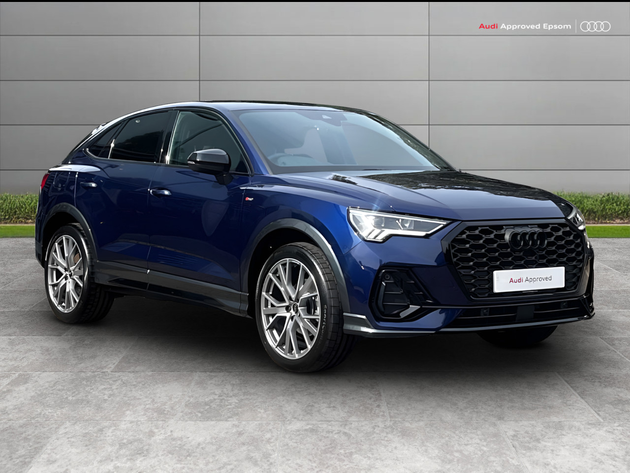 Main listing image - Audi Q3