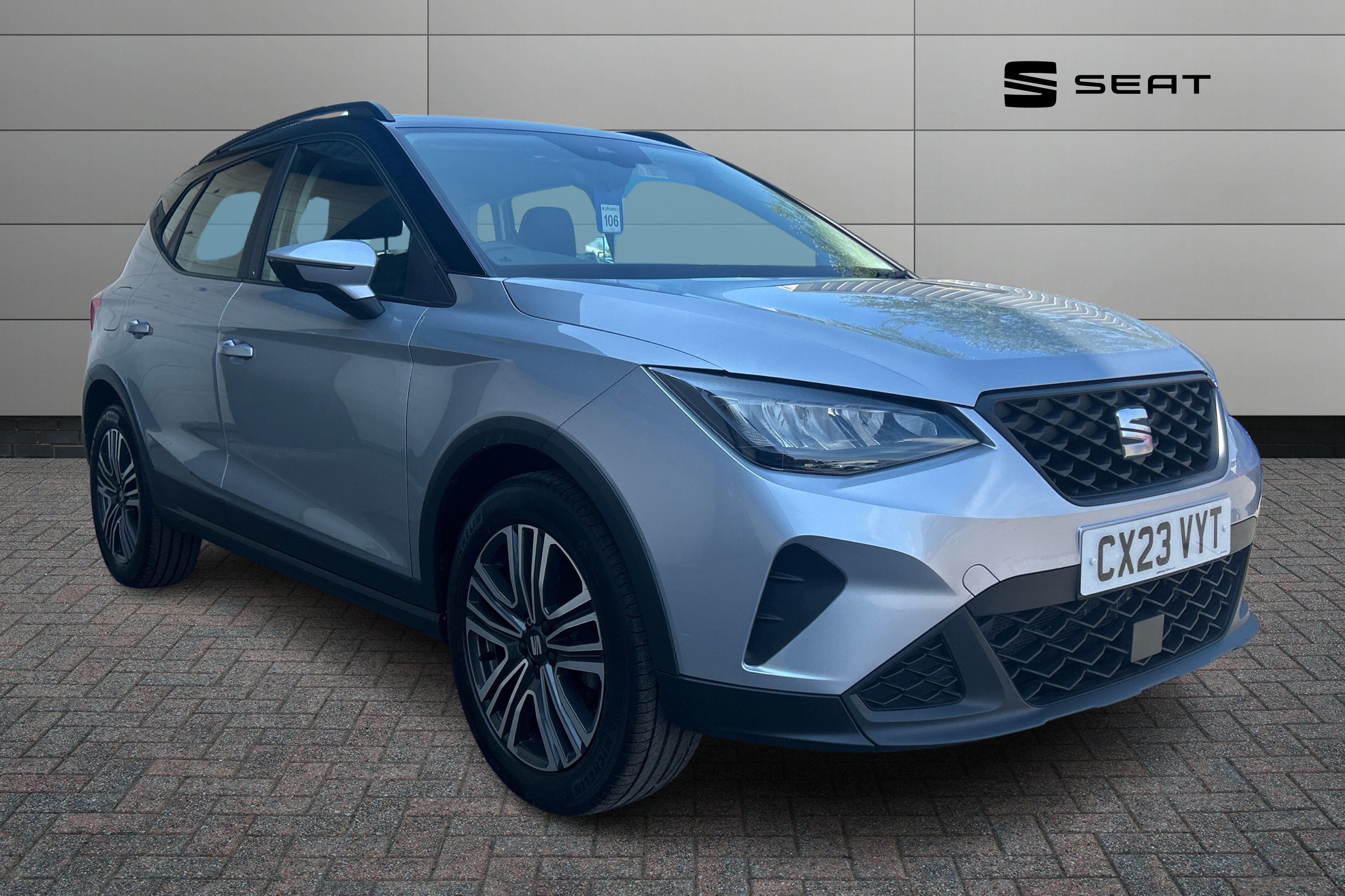 Main listing image - SEAT Arona