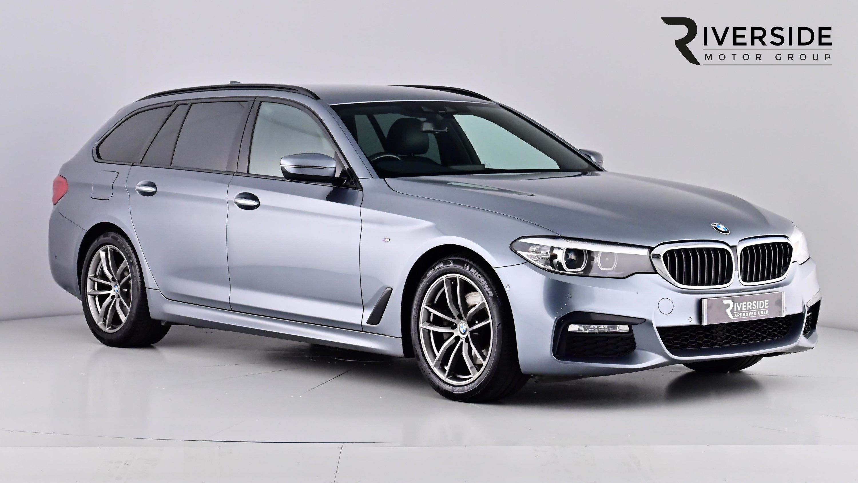 Main listing image - BMW 5 Series Touring