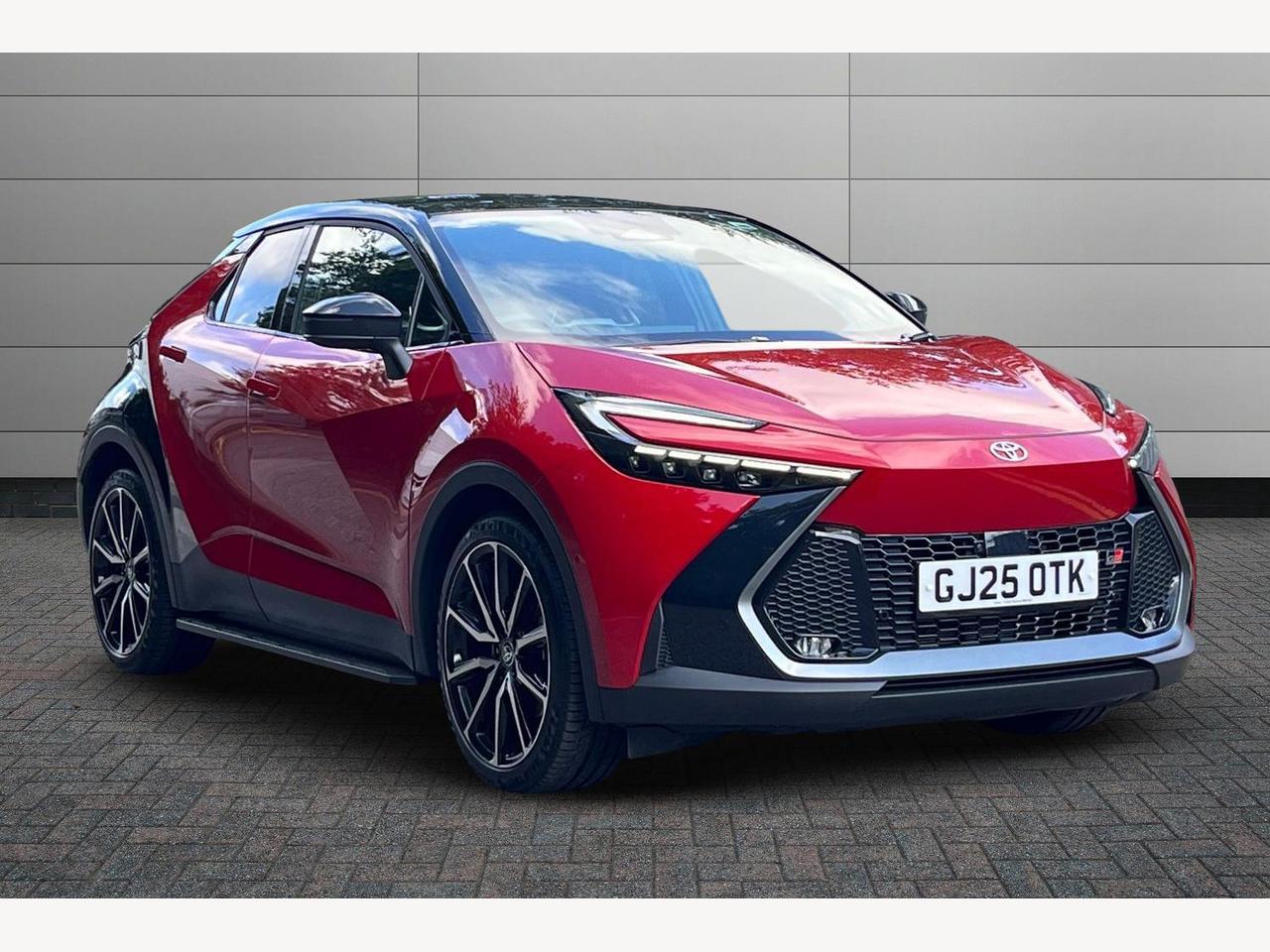 Main listing image - Toyota C-HR