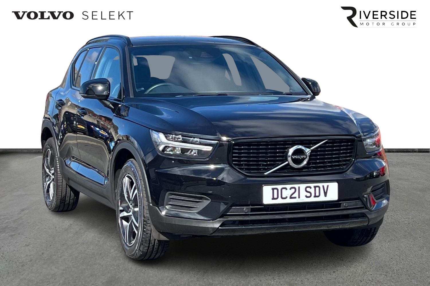 Main listing image - Volvo XC40