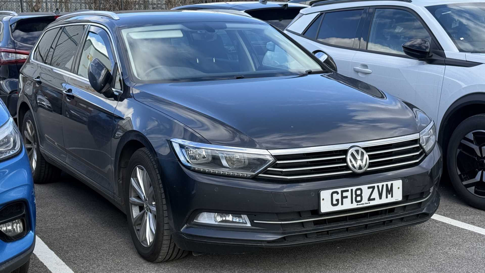 Main listing image - Volkswagen Passat Estate