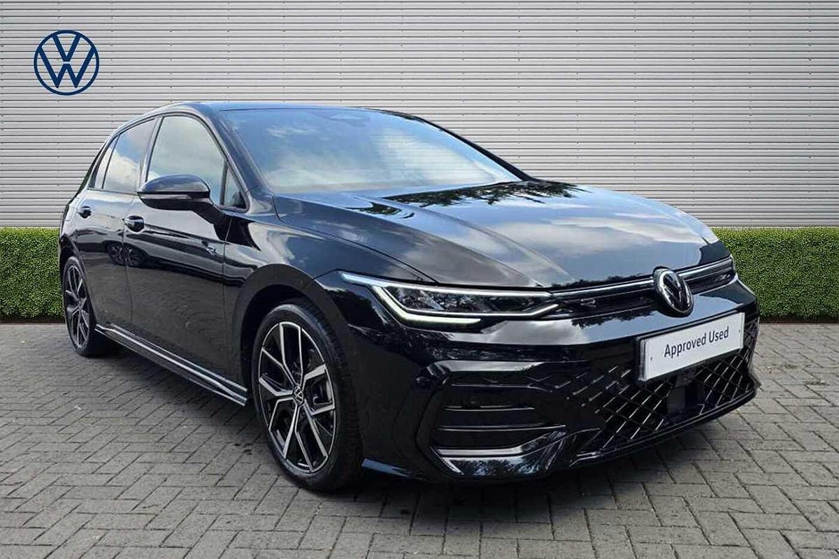 Main listing image - Volkswagen Golf