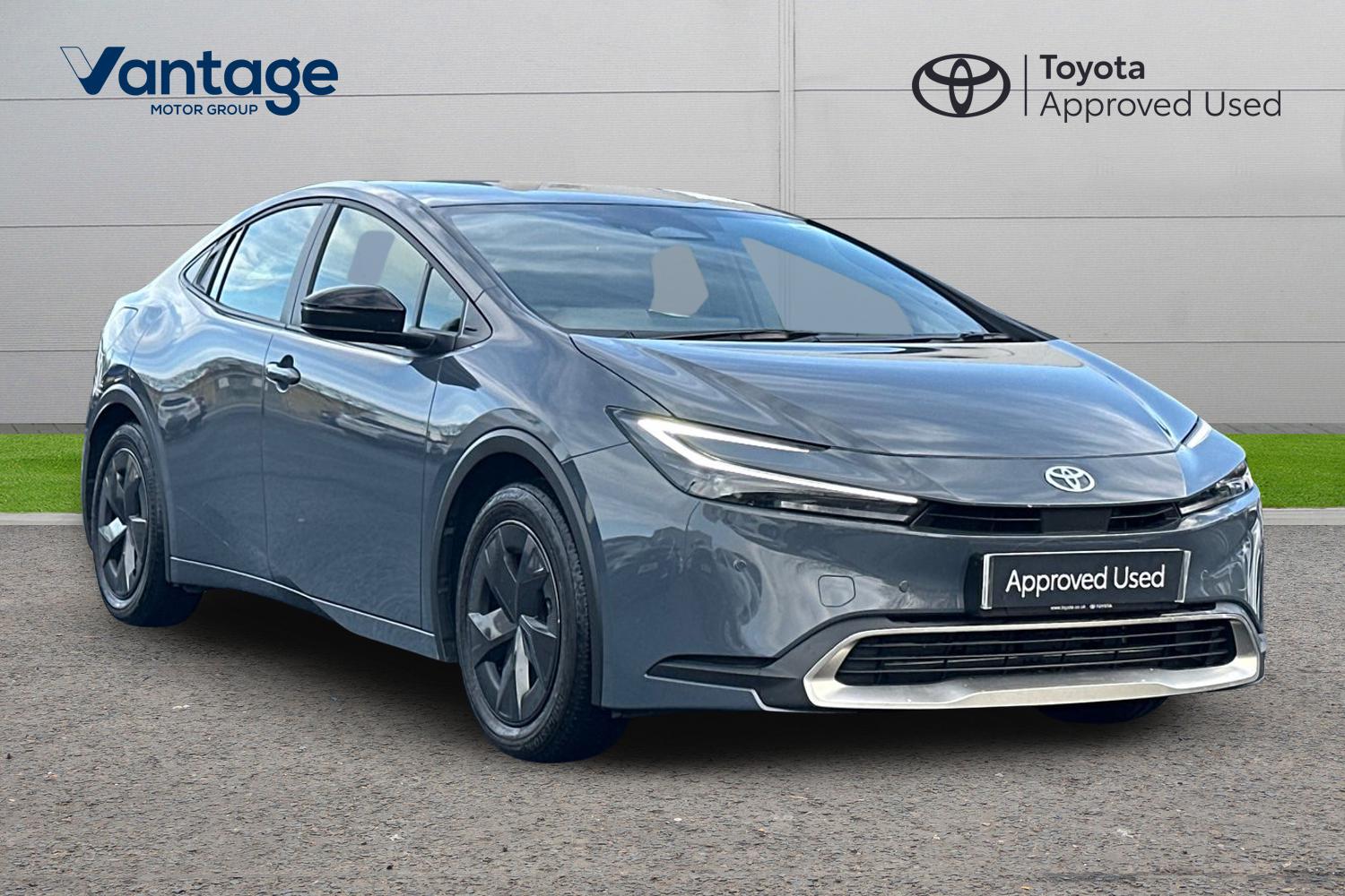 Main listing image - Toyota Prius