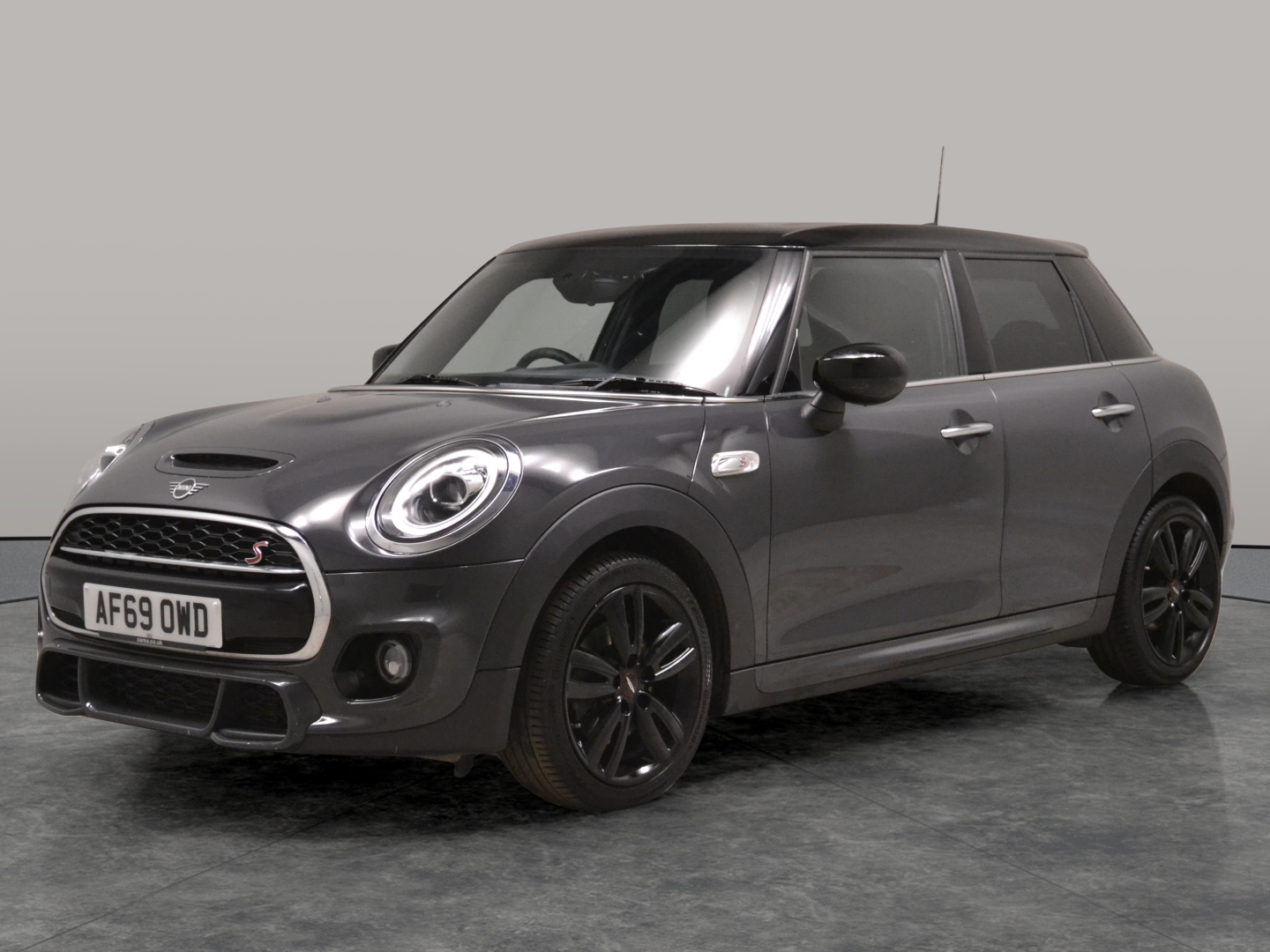 Main listing image - MINI Hatchback 5dr