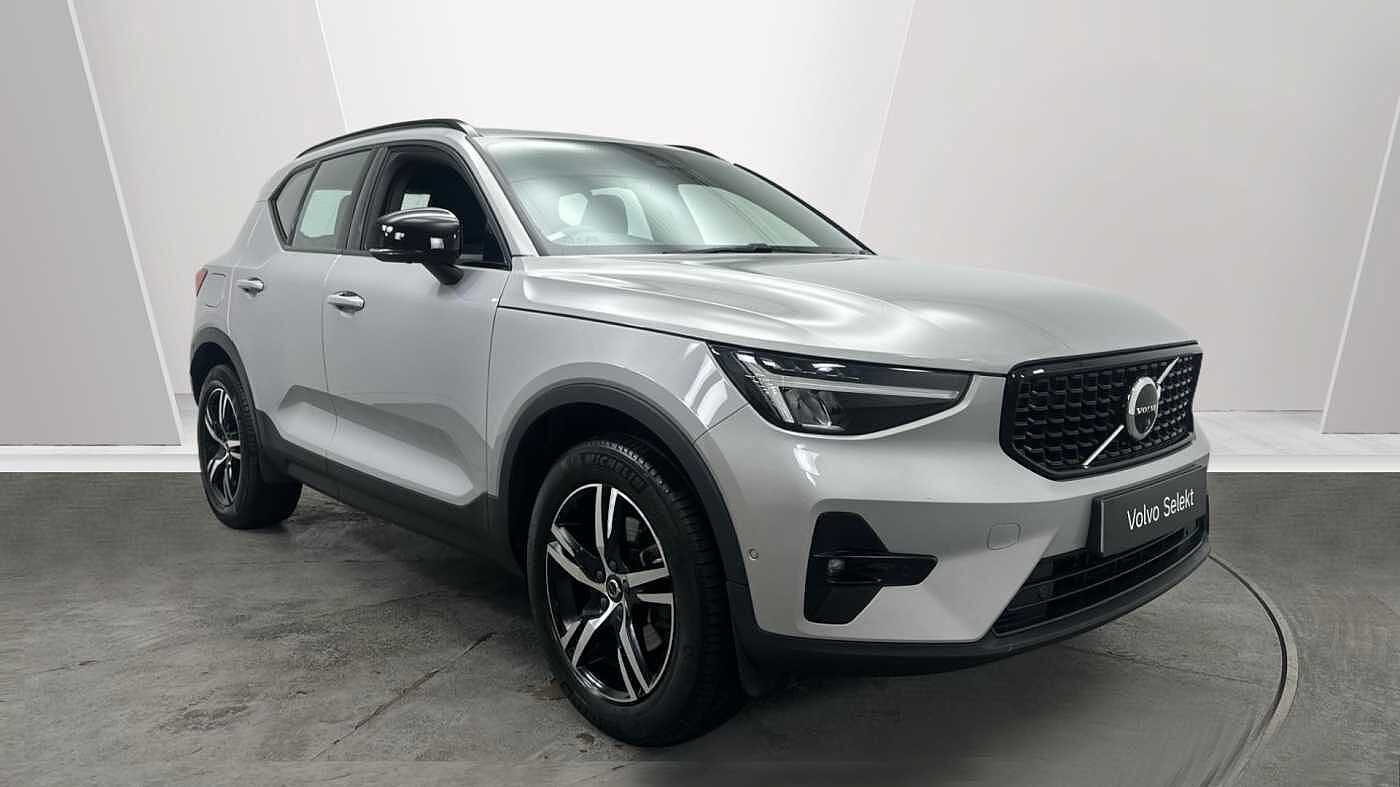 Main listing image - Volvo XC40