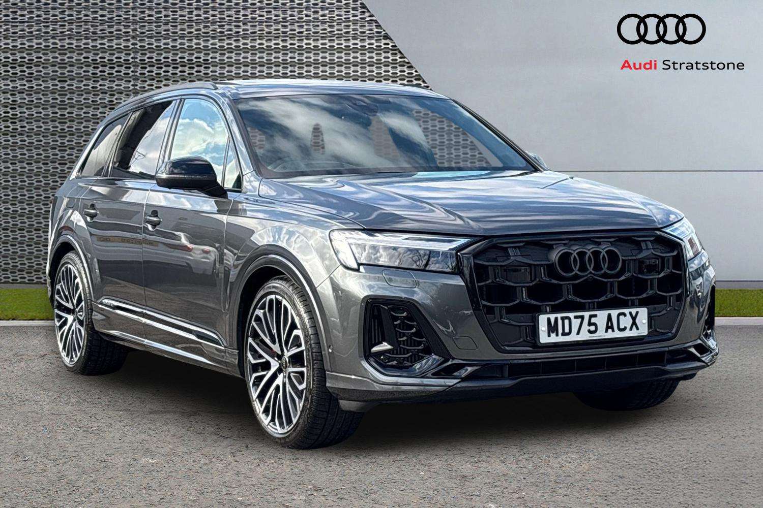 Main listing image - Audi SQ7