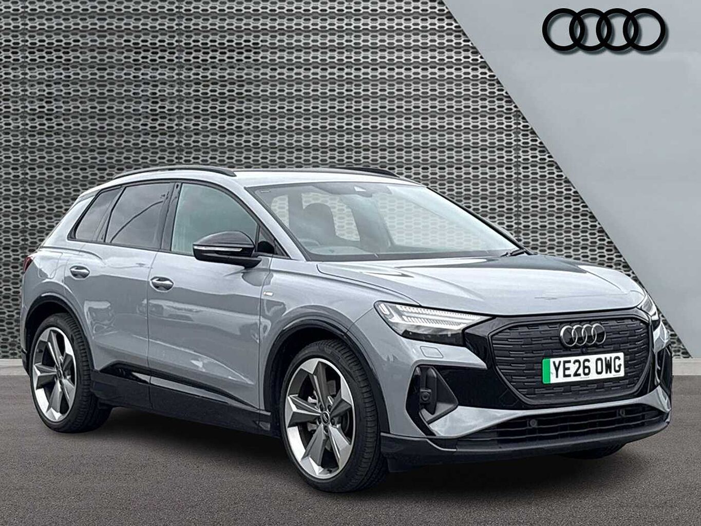 Main listing image - Audi Q4
