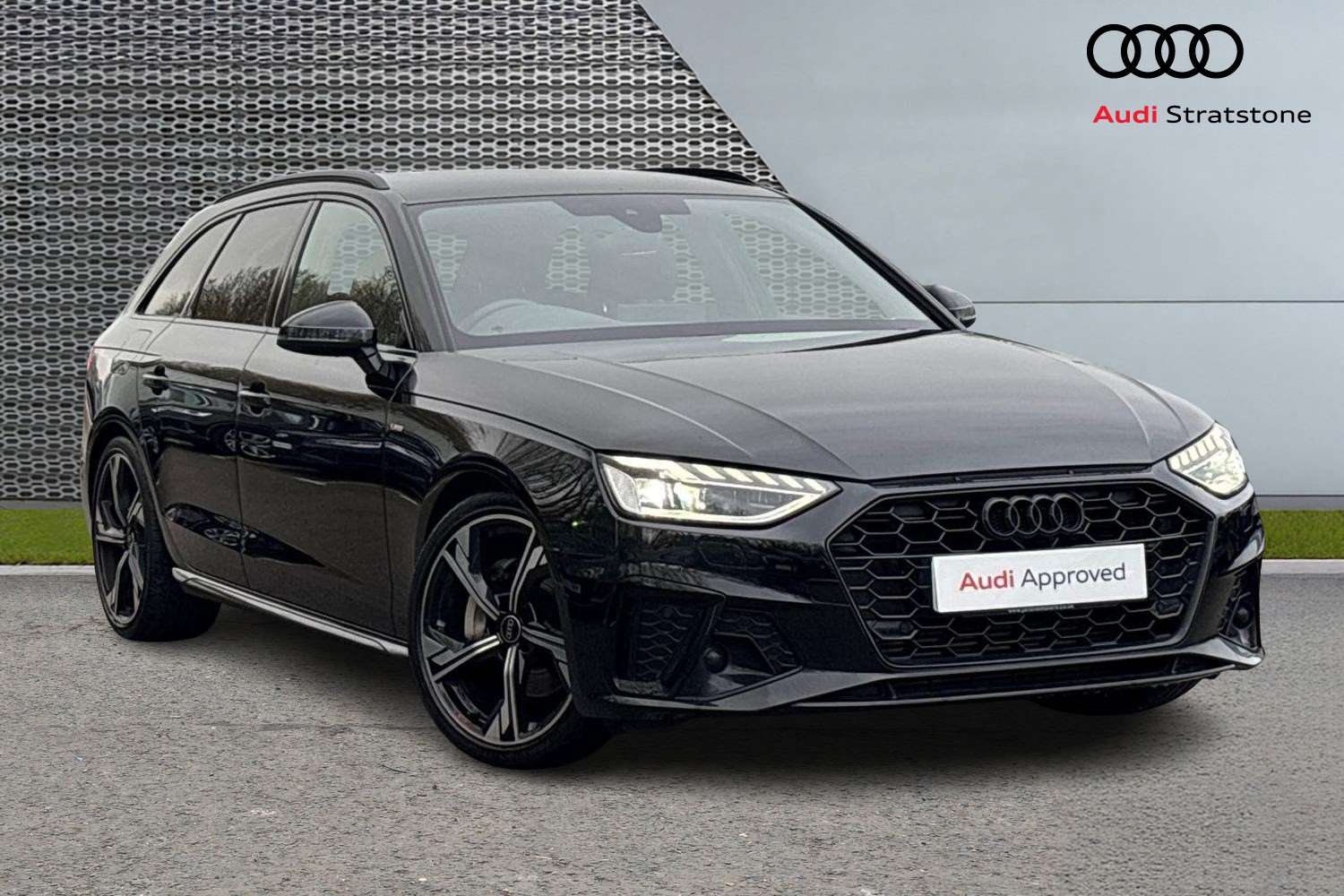 Main listing image - Audi A4 Avant