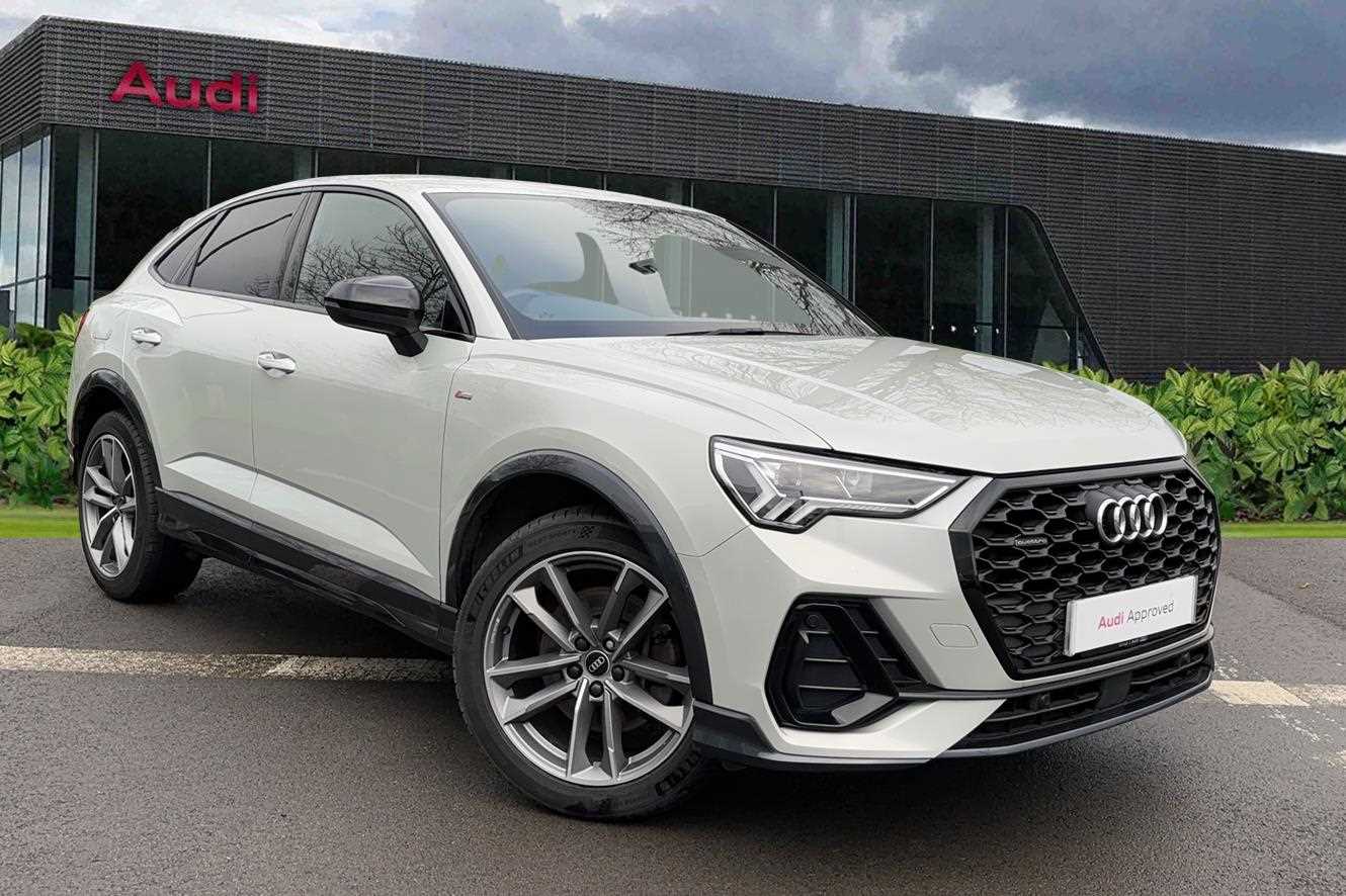 Main listing image - Audi Q3