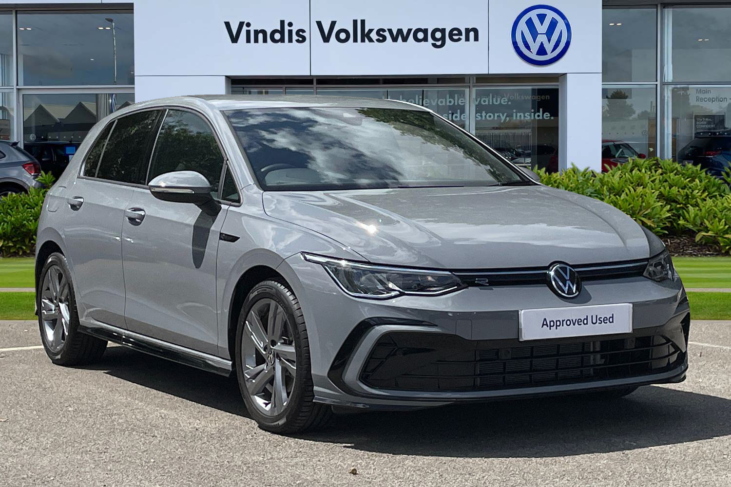 Main listing image - Volkswagen Golf