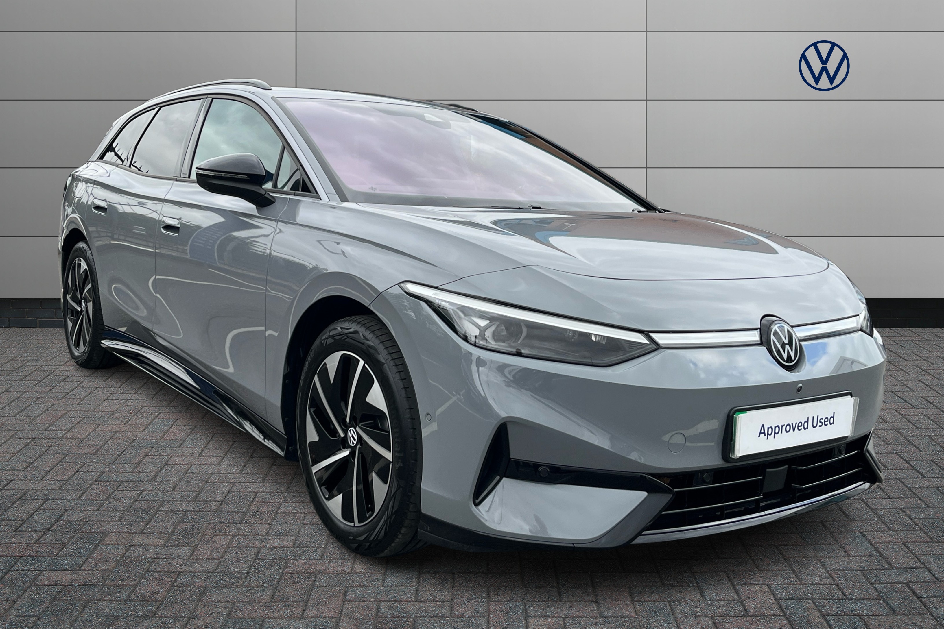 Main listing image - Volkswagen ID.7