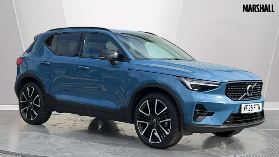 Main listing image - Volvo XC40