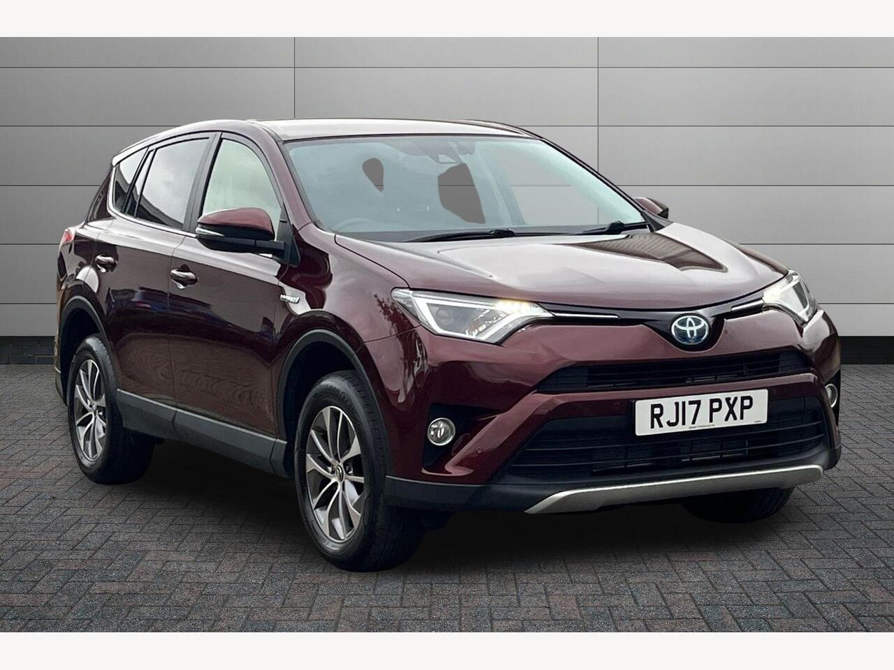 Main listing image - Toyota RAV4