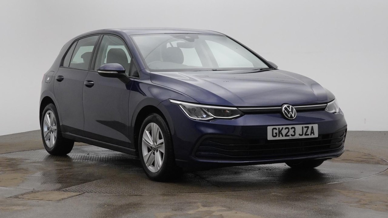 Main listing image - Volkswagen Golf