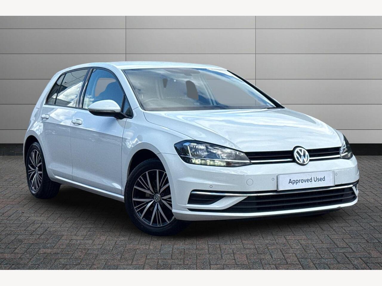 Main listing image - Volkswagen Golf