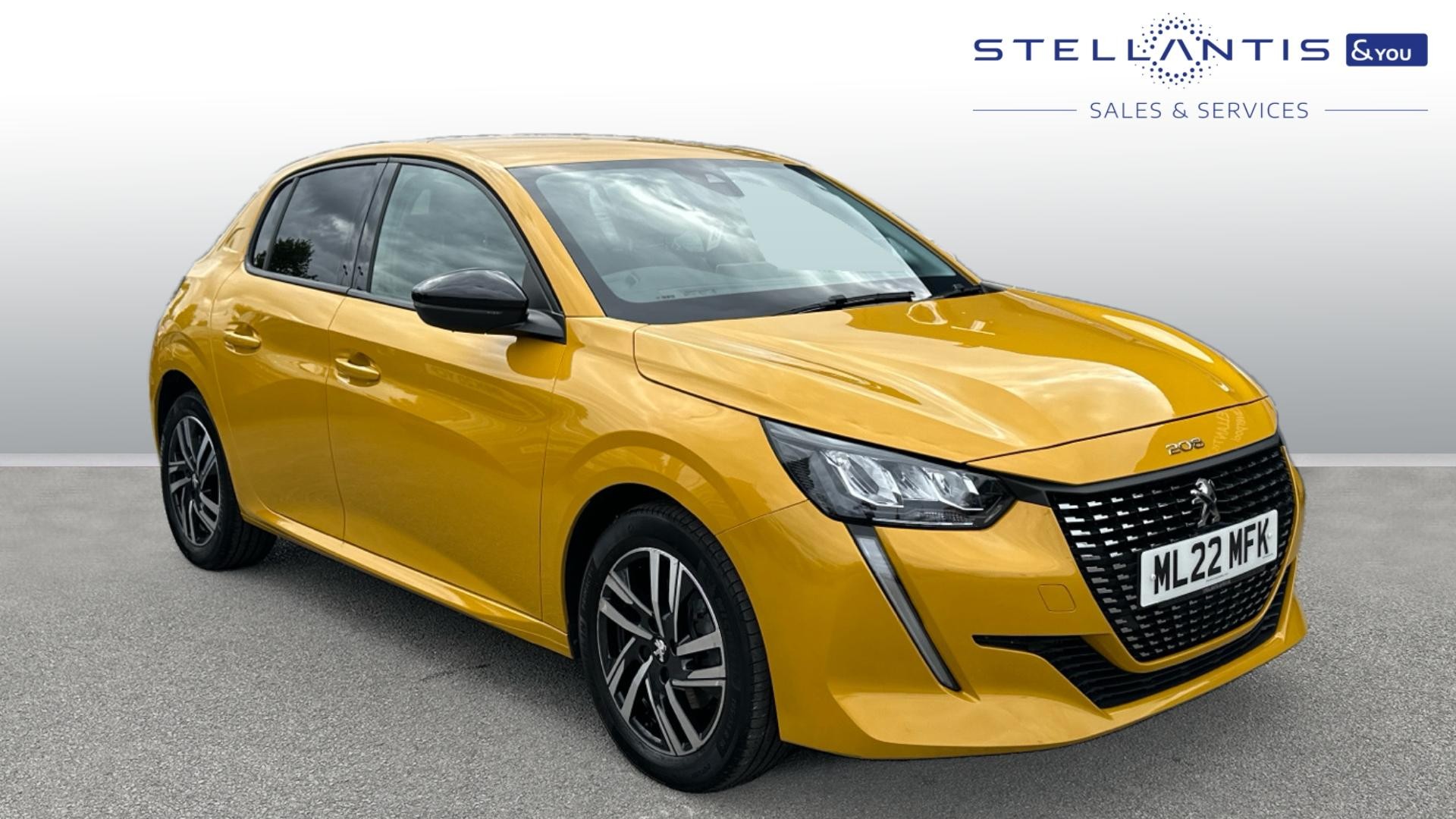 Main listing image - Peugeot 208